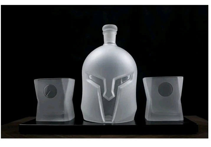Wolf Spartan Edition Helmet Whiskey Decanter, Glasses & Display Board NEW Boxed